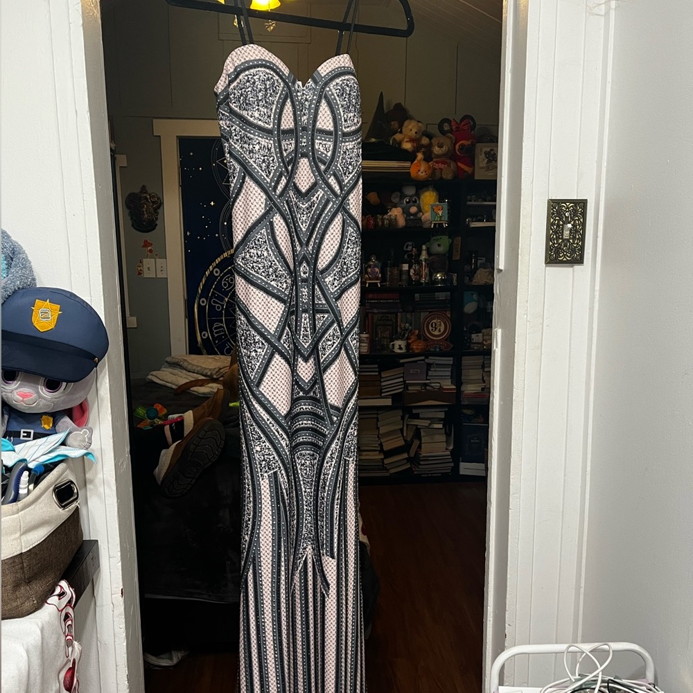 Venus Floor Length Gown (M) - NWT